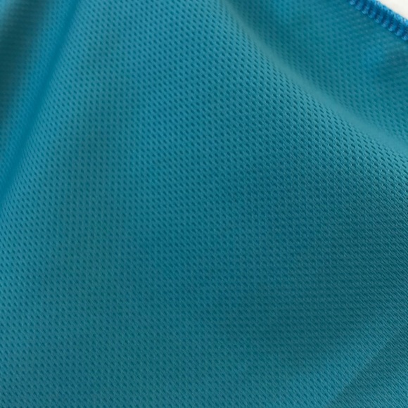 Instant Cooling Yoga Exercise towel 3/$12 white - Picture 3 of 4